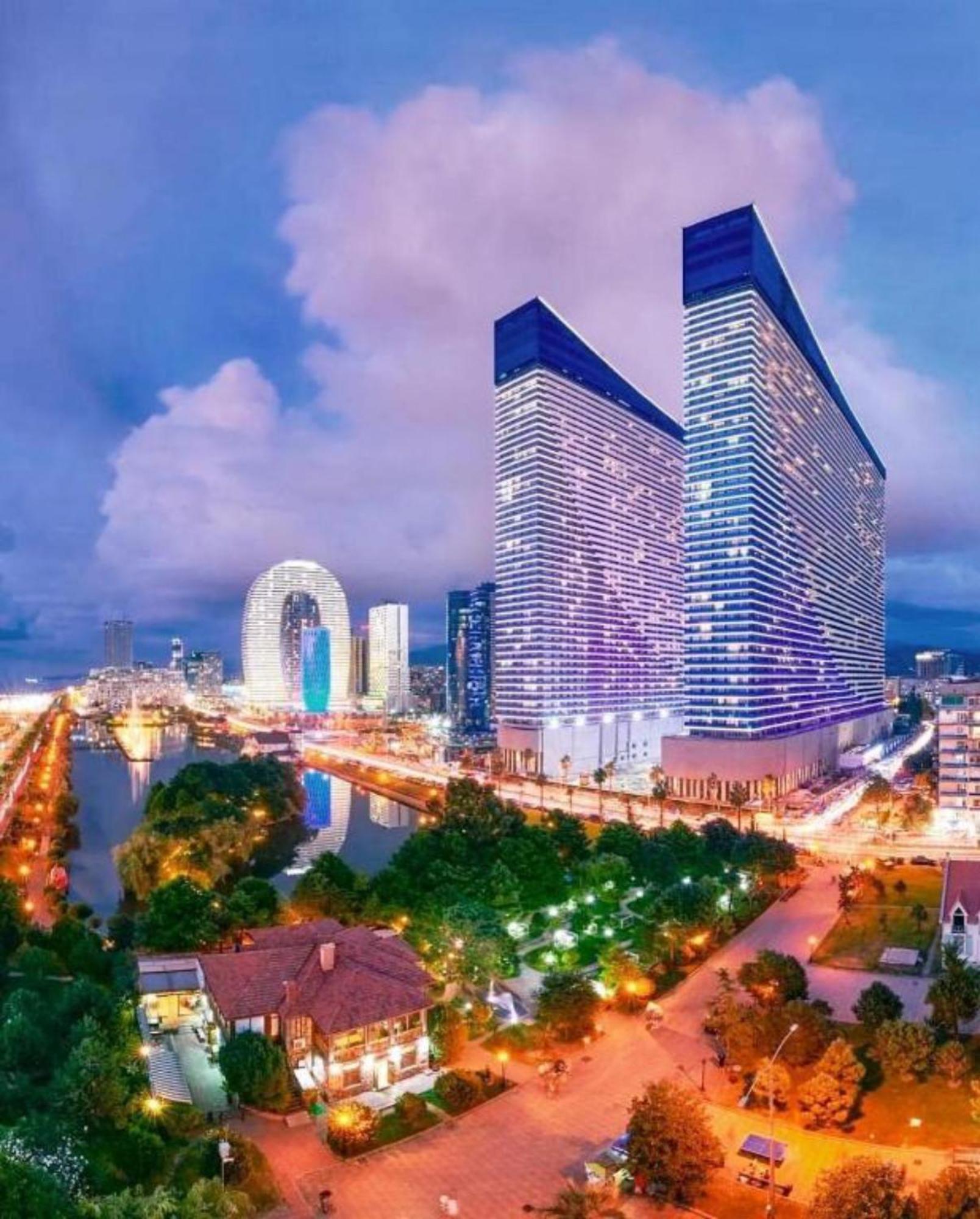 巴统Orbi City Panorama Vip公寓 外观 照片